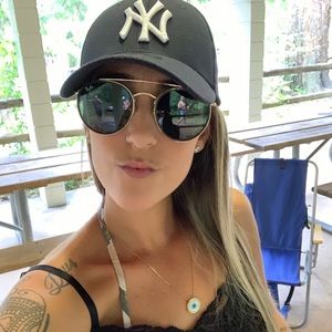 Meet your Posher, Mariana